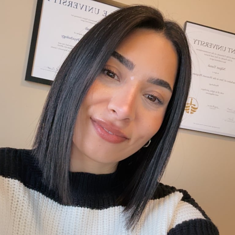 Nilgun Tunali, Muslim therapist in Toronto, Ontario
